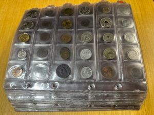 World, Mixed Countries, Album with a collection of 560 mostly different world coins in nice grades including a nice collection of Luxembourg coins...