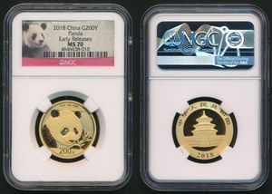 China, Peoples Republic, 200 Yuan Gold 2018, Panda holding a bamboo branch in his paw, KM New, NGC Graded MS70 (*)