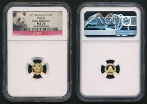 China, Peoples Republic, 10 Yuan Gold 2018, Panda holding a bamboo branch in his paw, KM New, NGC Graded MS70 (*)