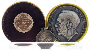 Belgium, Kingdom, Albert I, Medal in Silver Plated Bronze 1924 by Paul Wissaert, In honour of Minister Edouard Anseele 1874-1924 / Sailing ship ' Vooruit en Hooger ', A.UNC