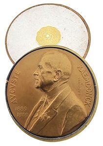 Belgium, Kingdom, Leopold III, Medal in Bronze 1939 by G. Devreese, In memory of the Parliamentarian Auguste Raemdonck, Bust left / Legend in 11 lines within design, UNC