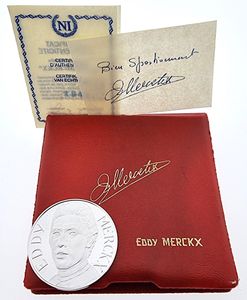 Belgium, Kingdom, Baudouin I, Medal in Silver ND (1990), Numbered Eddy Merckx Medal, Portrait of Eddy Merckx facing / Eddy Merckx on his bicycle and signature, PROOF