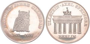 Germany, Federal Republic, Medal in Silver 1977, 100 Years Ullstein & Axel Springer, Owl above 1877-1977 / Brandenburger Gate in Berlin, PROOF