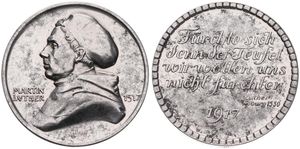 Germany, Empire, Medal in Iron 1917 by F. Hornlein, Bust of Martin Luther left / Legend : Furchte sich denn der Teufel wir wollen uns nicht furchten, A.UNC