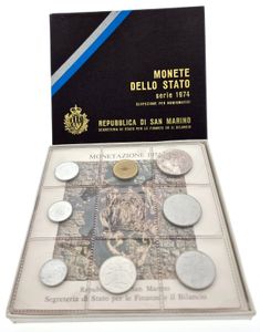San Marino, Republic, Official Annual Mint Set 1974 (8) in original packaging, KM MS3, UNC