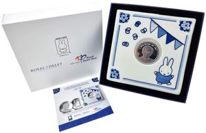 Netherlands, Kingdom, Willem-Alexander, Medal in Silver 2017, 65 Years of Mimmy in Royal Delft Tile, Bust of Dick Bruna facing / Miffy (Nijntje) facing, PROOF in original box