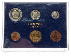 Netherlands, Kingdom, Juliana, Official Annual Select Set 1976 (5) in original packaging, KM SS8, UNC