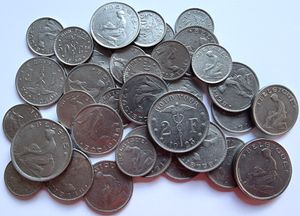 Belgium, Kingdom, Albert I, Good lot with 35 older Nickel coins in various grades. Mostly different dates including some better items...