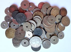 Belgium, Kingdom, Albert I, Good lot with 90 older circulation type coins in various grades including better items, all different dates ...