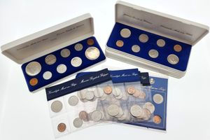 Belgium, Kingdom, Baudouin I, Lot with 9 Official Annual Mint Sets 1975, 1976, 1977 (3), 1978, 1979, 1980 & 1981 FR+FL in original packaging, all UNC
