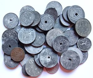 Belgium, Kingdom, Leopold III, Good lot with 42 older Zinc coins in various grades. Mostly different dates including some better items...